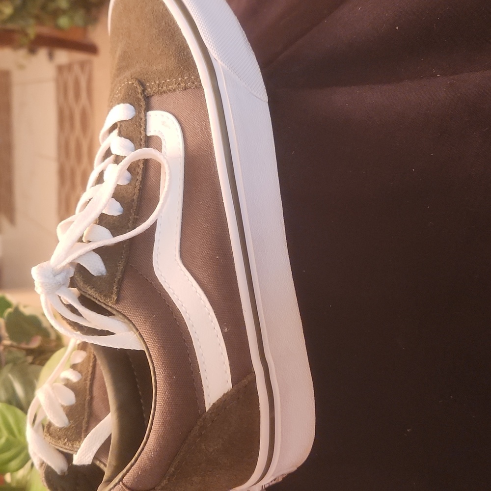 Vans - Picture 8 of 8